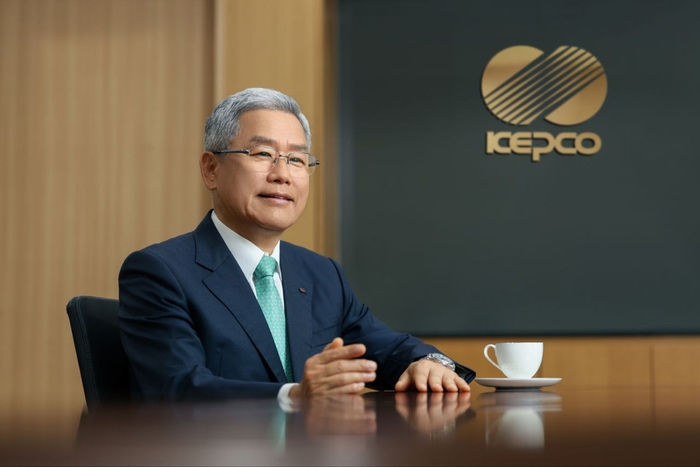 김동철 한국전력 사장이 이번 미국 괌 재생에너지 프로젝트파이낸스(PF) 체결을 두고 “모회사 보증없이 글로벌 금융시장에서 사업성과 신뢰를 기반으로 자금을 조달해 한전의 해외사업 역량과 사업 리스크 관리 능력을 입증한 의미있는 성과”라고 설명했다. 사진 출처 : 한전