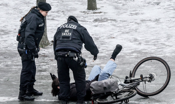 베를린 시내 빙판길. 사진=EPA 연합뉴스