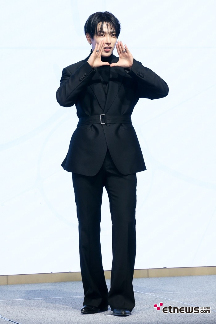 [ET포토] 에이티즈 홍중, '박력있게 외침'