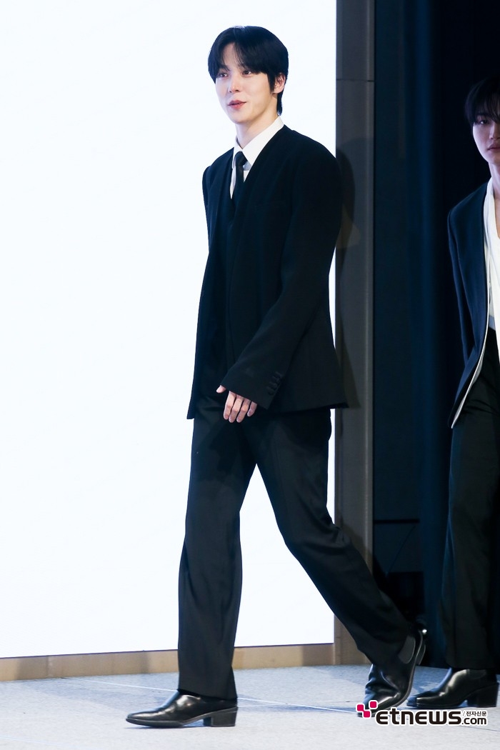 [ET포토] 에이티즈 윤호, '비지니스 룩이 어울리는 신사'