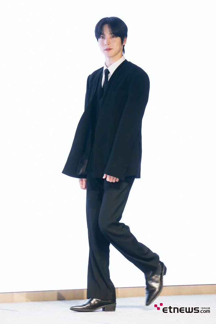 [ET포토] 에이티즈 윤호, '엄청난 실물 비율'