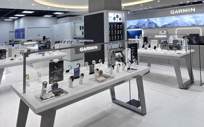 롯데하이마트 잠실점 가민 브랜드관.