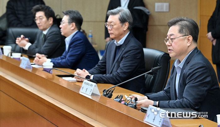 [포토] 사과문 발표하는 박일준 대한상의 상근부