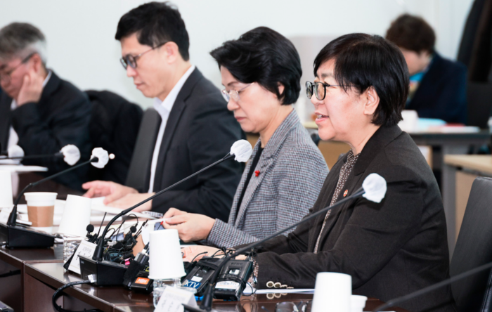 6일 열린 제6차 보건의료정책심의위원회에서 정은경 보건복지부 장관이 발안하고 있다. (사진=보건복지부)