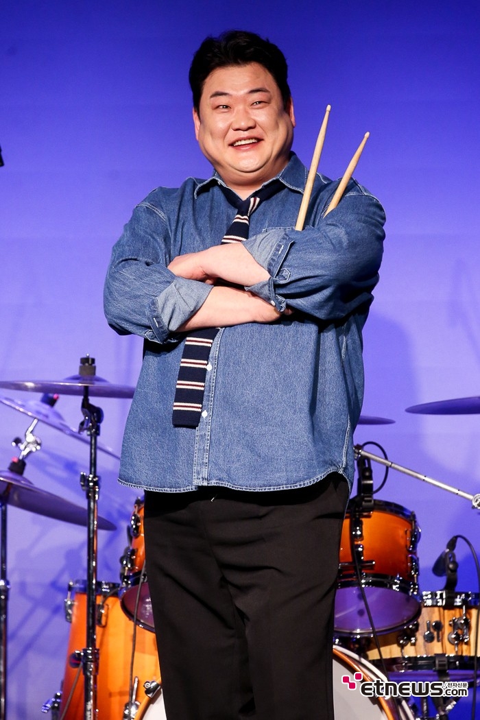 [ET포토] 김준현, '갈고 닦은 드럼 실력 공개의 날'