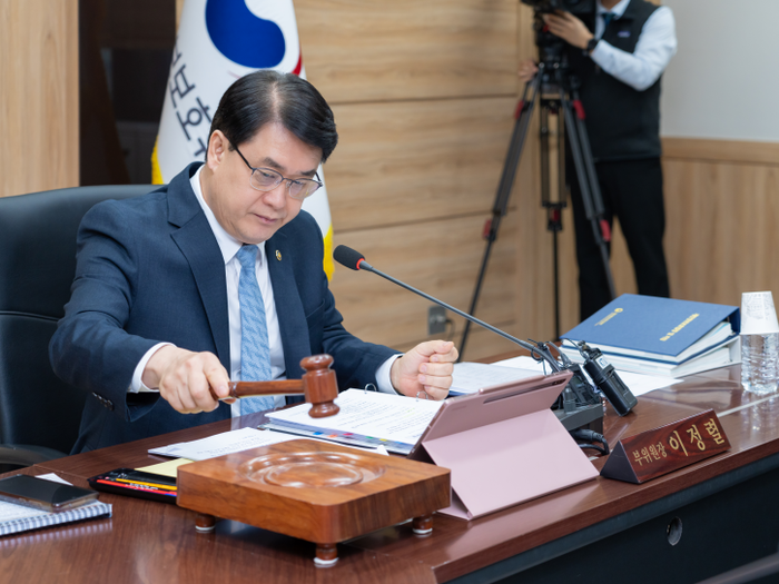 개인정보위, 명품·식음료 13곳에 과징금 376억원 부과