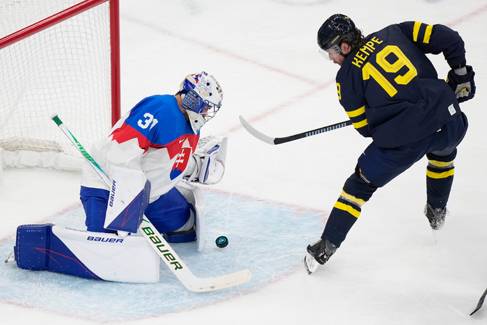 지난 14일 2026 밀라노-코르티나담페초 동계올림픽 아이스하키 예선 라운드 그룹 B 스웨덴-슬로바키아 경기. 사진=AP 연합뉴스