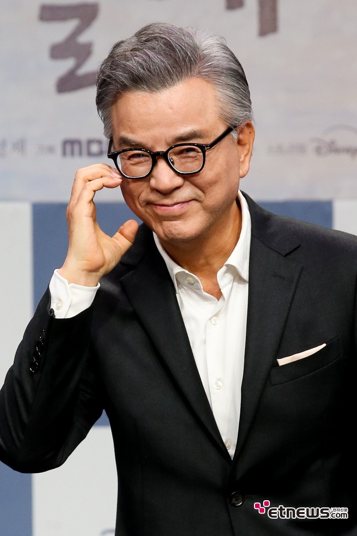 [ET포토] 강석우, '한결같은 부드러움'