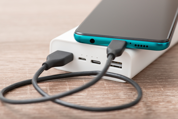 일본 정부가 오는 4월부터 자국 공항을 드나드는 모든 항공편에서 휴대용 보조배터리 사용을 전면 금지한다. 사진=게티이미지