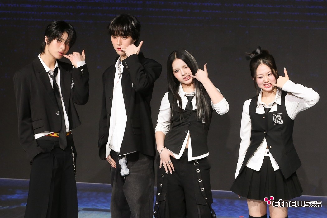 [ET포토] 초코, '앨범 초코 라 파밀리아 발표'