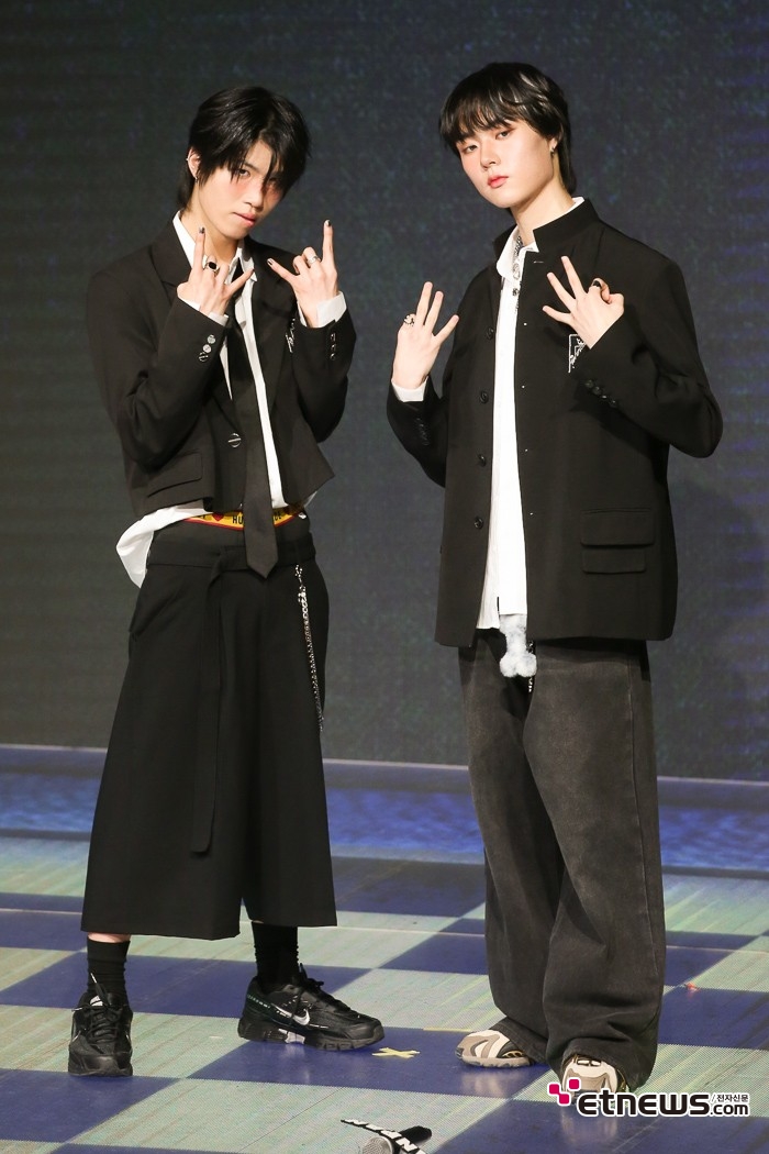 [ET포토] 초코1 예찬과 태조