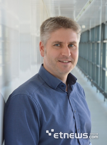 토마스 헤어틀링 프라운호퍼 IKTS 본원장