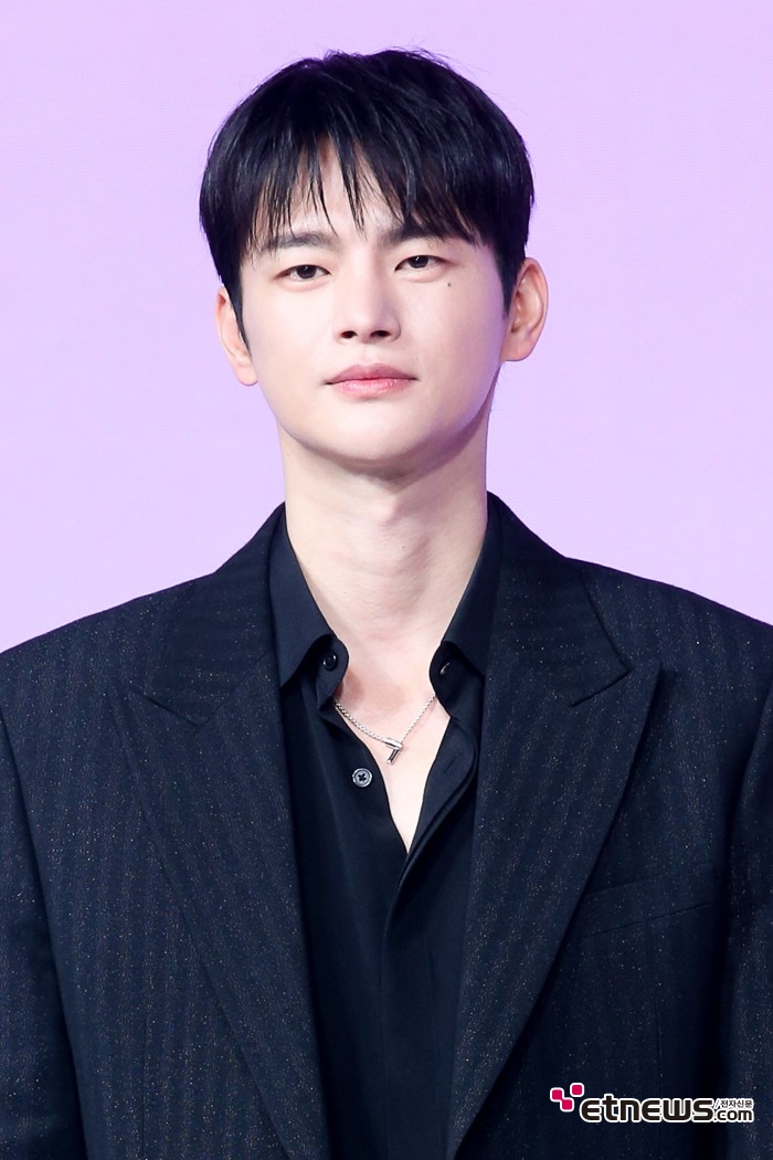 [ET포토] 서인국, '냉미남의 시선'