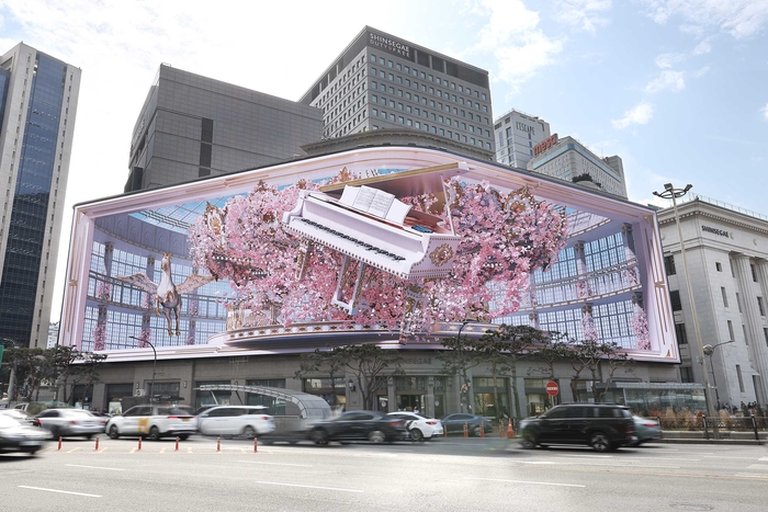 신세계백화점 “벚꽃 미디어아트·콘서트로 봄맞이 변신”