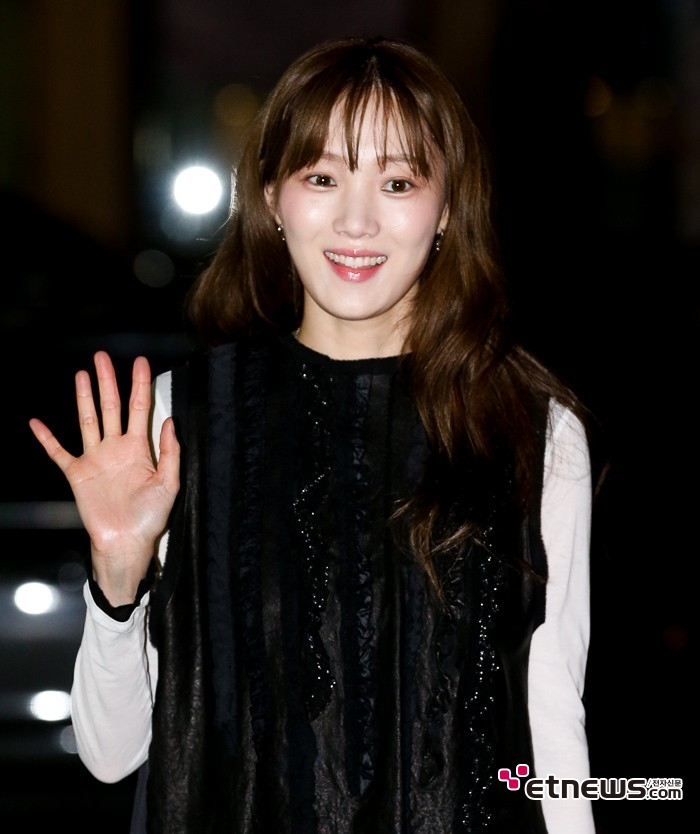 [ET포토] 이성경, '작은 얼굴에 꽉찬 예쁨'