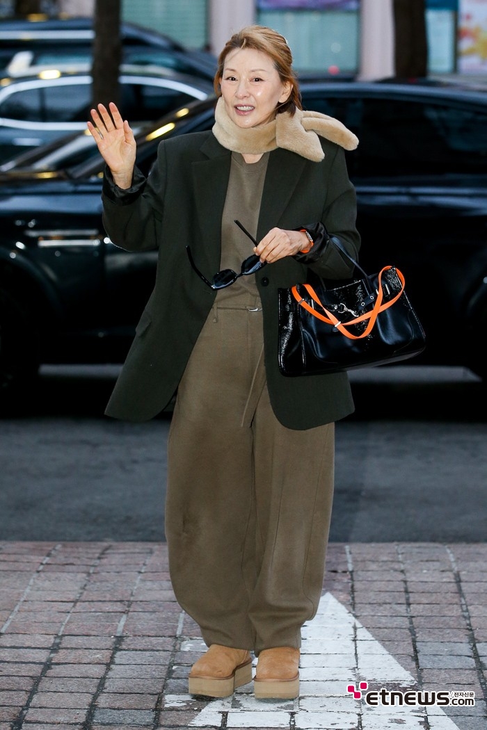 [ET포토] 이미숙, '멋쟁이~'