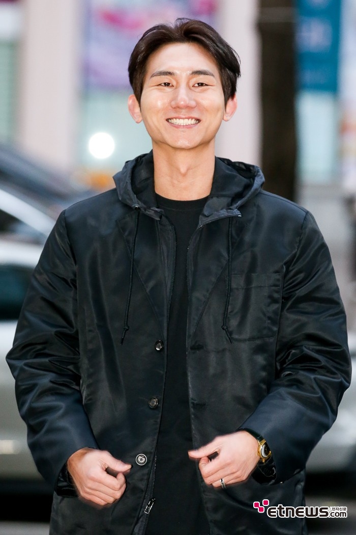 [ET포토] 장용원, '웃음이 절로'