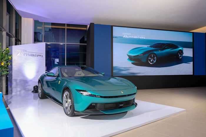 페라리 부산 전시장 페라리 아말피