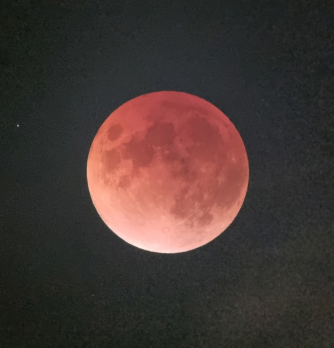 개기월식이 진행돼 레드문을 촬영한 사진 (촬영국립광주과학관 제공).