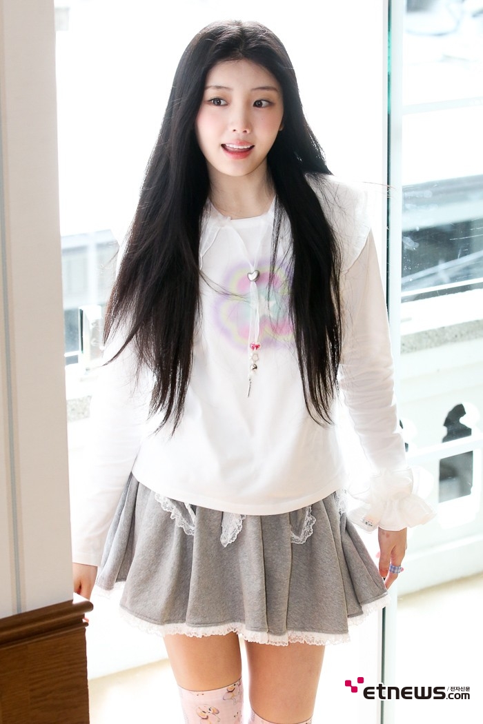 [ET포토] 아일릿 원희, '햇살 맞으며'