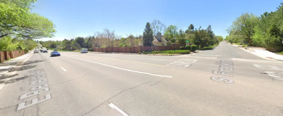 게리 골드버그가 신호등 설치 청원을 하던 교차로. 사진=더선