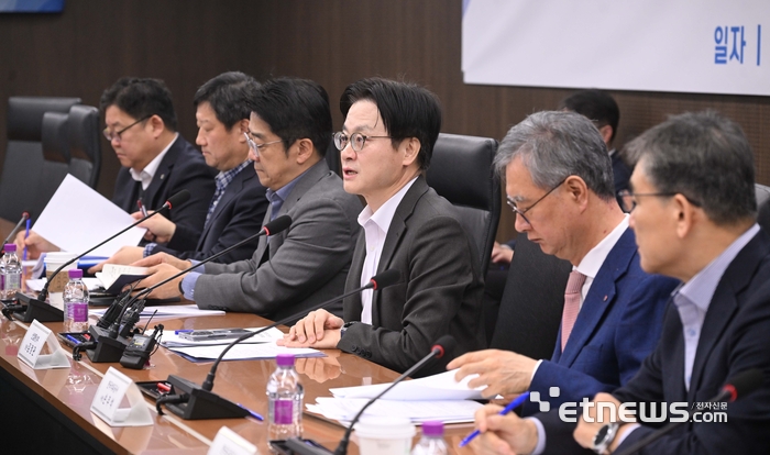 [포토] 중동상황대응본부 회의 겸 석유시장 점검회의