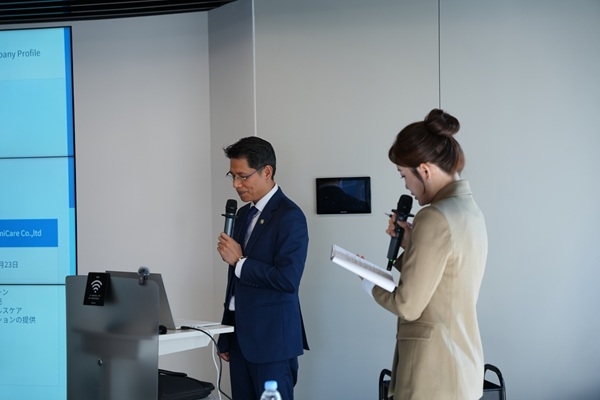 트란 콕 중(Tran Quoc Dung) 오미그룹 대표가 개막인사를 하고 있다. 사진=오미코리아 솔루션