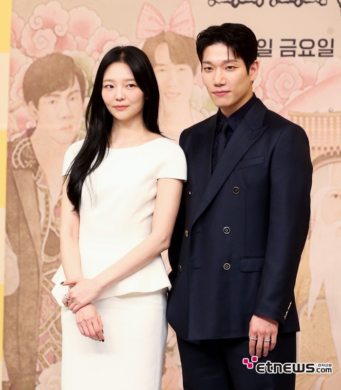 [ET포토] 이솜-김경남, '에이스와 대표'