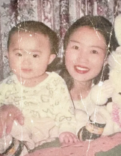 숨진 누나의 신분을 이용해 허위 혼인신고를 하고 조카에게 돌아갈 유산을 빼돌린 중국 남성의 사건이 공개되며 현지에서 큰 파장을 일으키고 있다. 사진=더우인