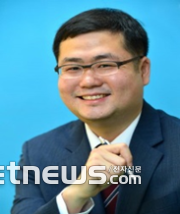 박지성 통신미디어부 부장