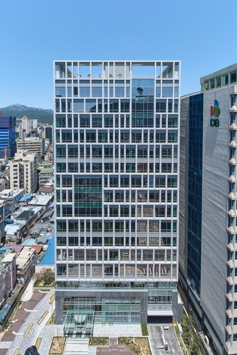 서울 중구에 위치한 타워107(Tower107) 오피스 빌딩 전경. 〈자료 알스퀘어〉