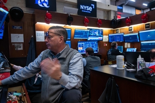 미국 뉴욕 증권거래소의 트레이더. 사진=연합뉴스