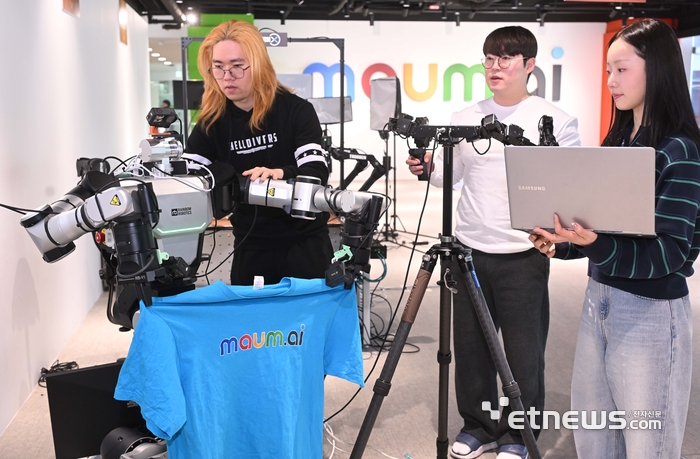 [포토] 정부, 피지컬 AI 실증 기반 확대…성남 데이터팩토리 가동