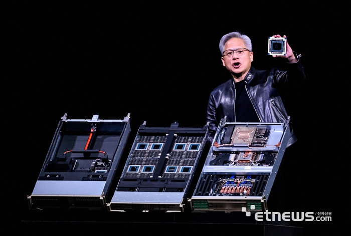 [포토] GTC 2026에서 연설하는 젠슨 황