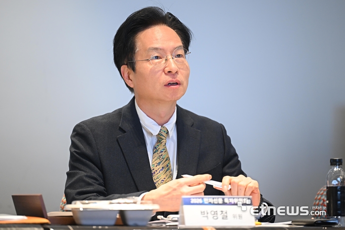 박영철 한국전자파학회장.