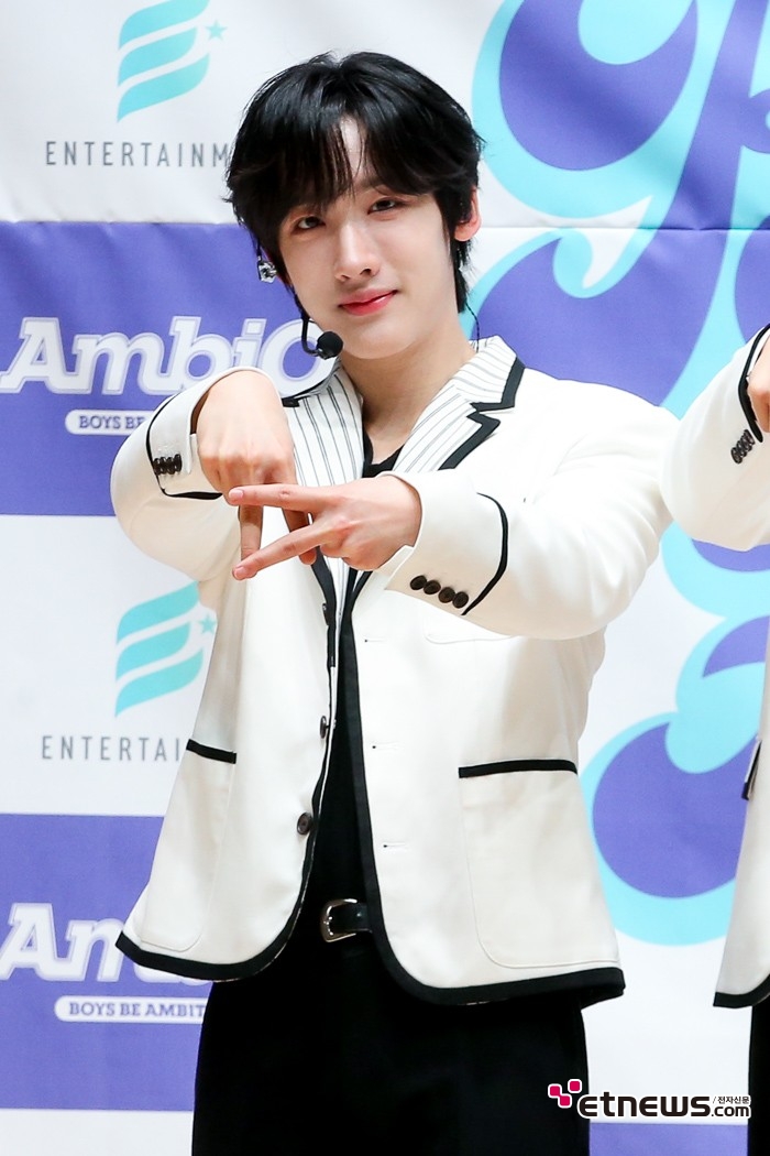 [ET포토] 엠비오 기원, '자신감 충전'