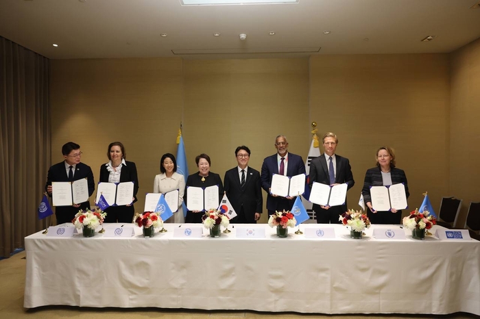 [포토] '글로벌 AI 허브' 협력의향서 서명식