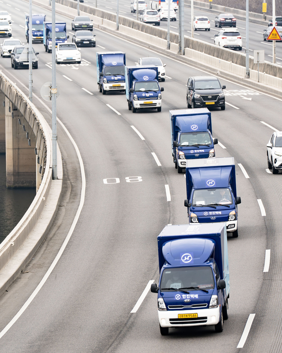 한진, '서울마라톤' 물류 완수…4만명 짐 광화문서 잠실로