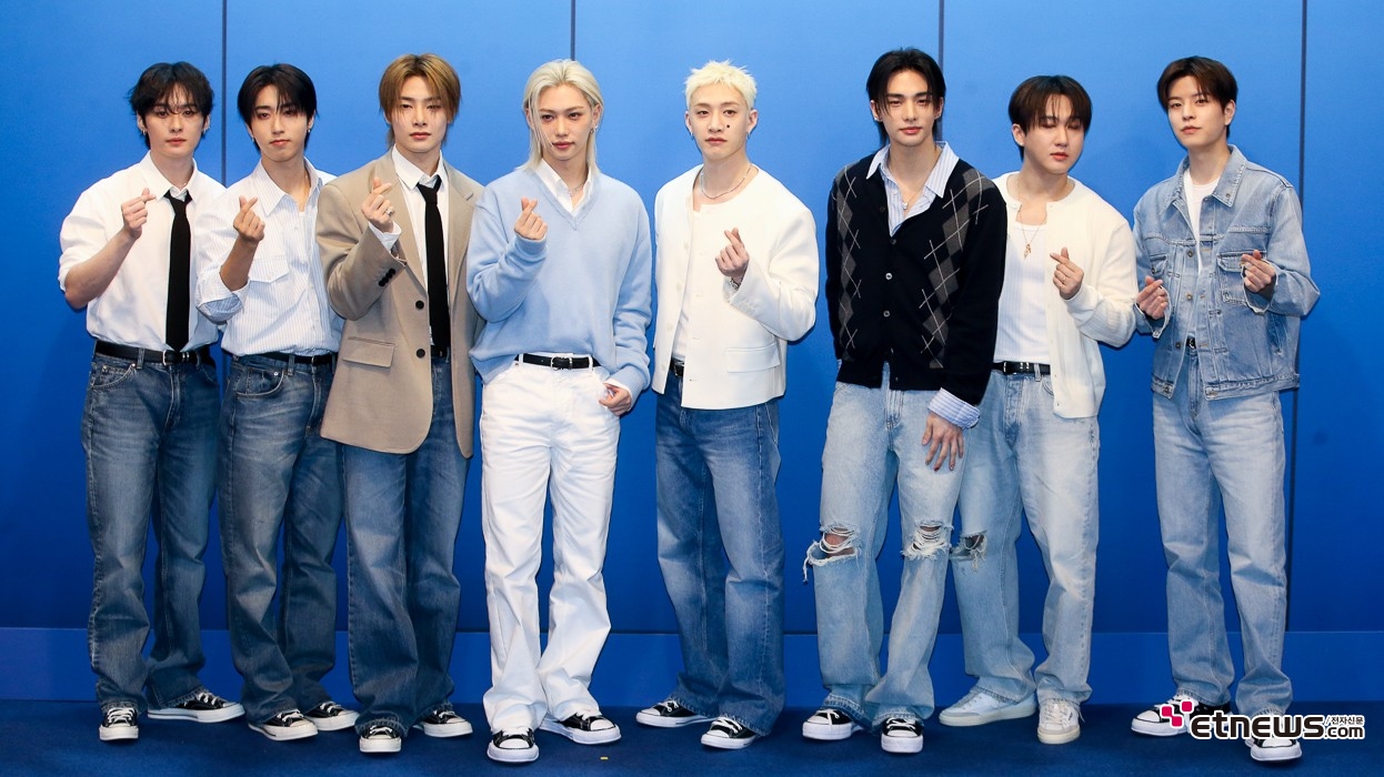 [ET포토] 스트레이키즈, '향기나는 봄하트'