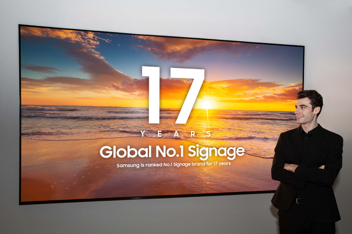 삼성전자, 글로벌 상업용 디스플레이 시장 17년 연속 1위