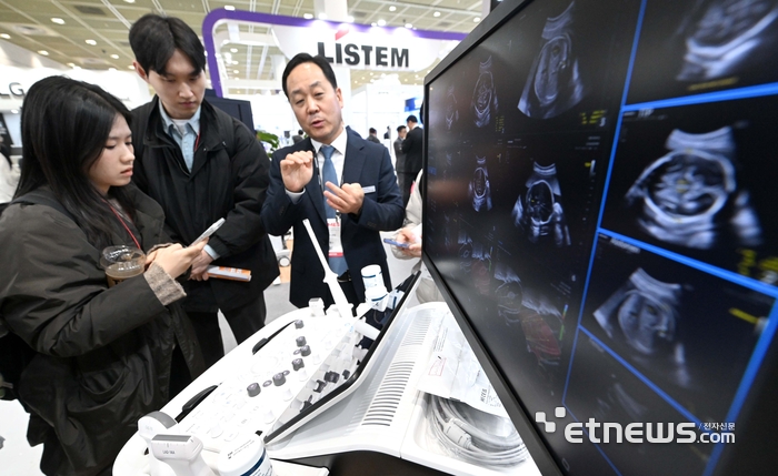 [포토] 삼성메디슨의 인공지능 기반 초음파 진단기기