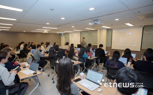 메타넷, BTS로 계열사 벽 허물고 AI 비즈니스 가속도