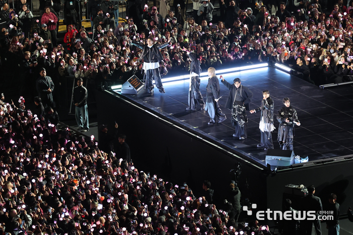 [포토] 공연 펼치는 BTS