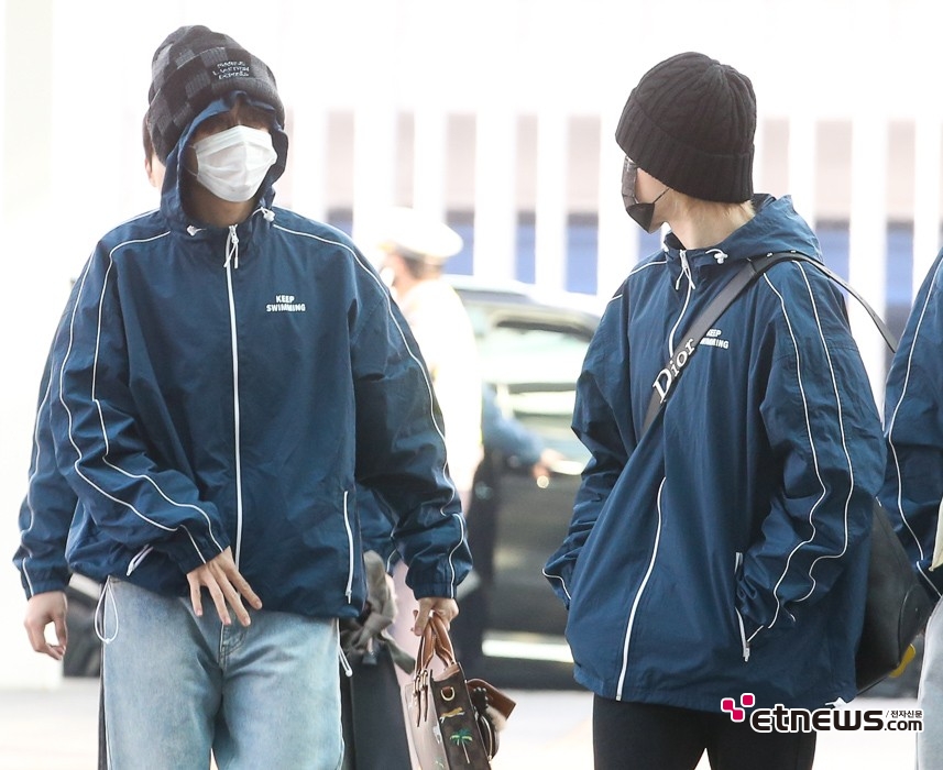[ET포토] BTS 제이홉-지민, '출국전 스몰토크'