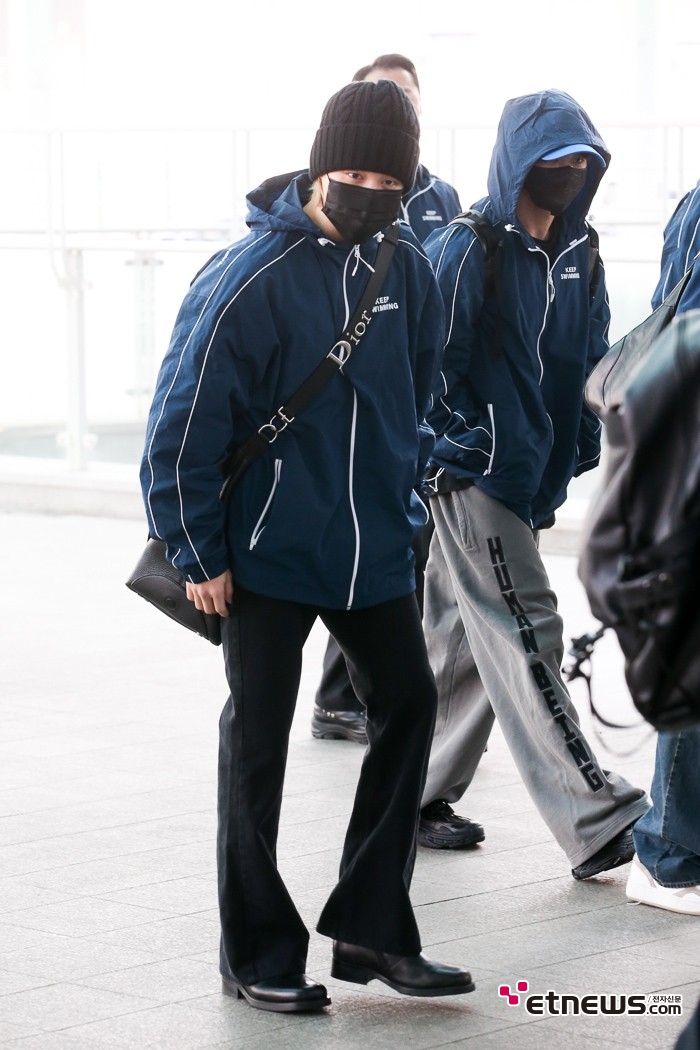 [ET포토] BTS 지민-정국, '편안하게 출국할게요'