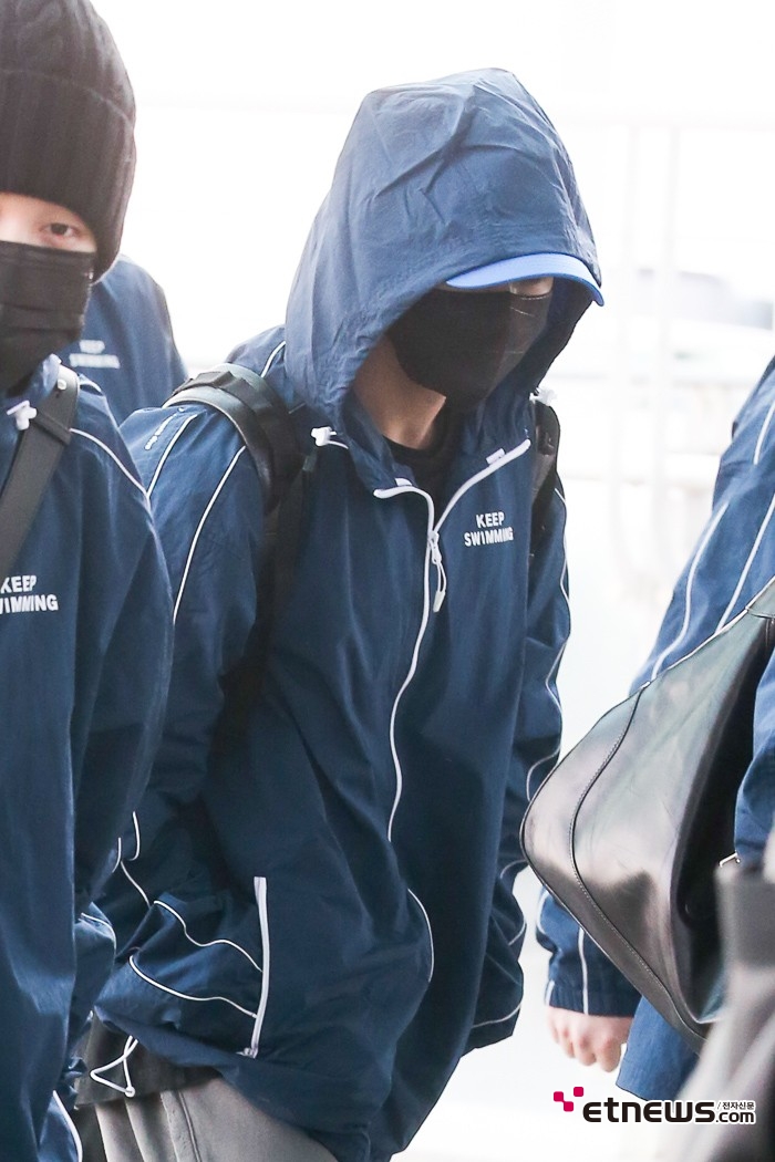 [ET포토] BTS 정국, '고요한 출구길'