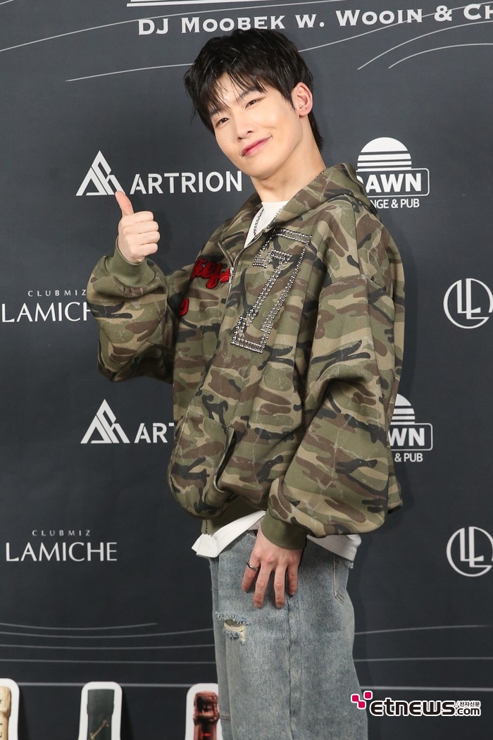 [ET포토] PIX 우인, '박력있게 엄지'