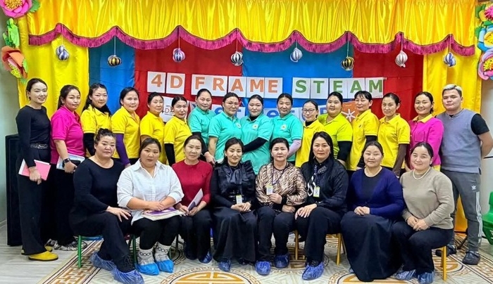 한국에서 연수를 받고간 몽골 국공립 유치원 원장들이 지난 2월 몽골 Omnogovi Dalanzadgad 지역 자율 연수 활동을 펼쳤다. 〈포디랜드 제공〉