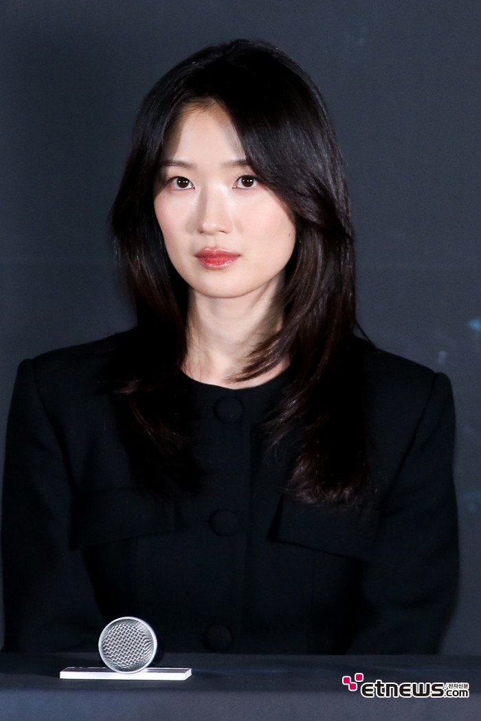 [ET포토] 김혜윤, '영화속 같은 표정'