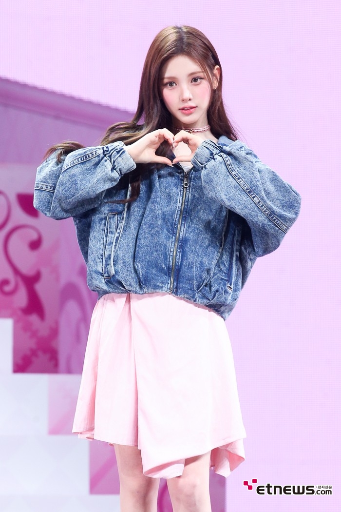 [ET포토] 베이비돈크라이 이현, '시선 고정 시키는 인형미'